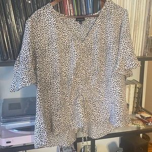 who what wear pink cheetah top - only worn once!